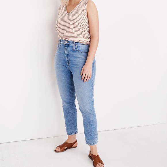 Madewell Denim - Madewell Momjean in Melva Wash